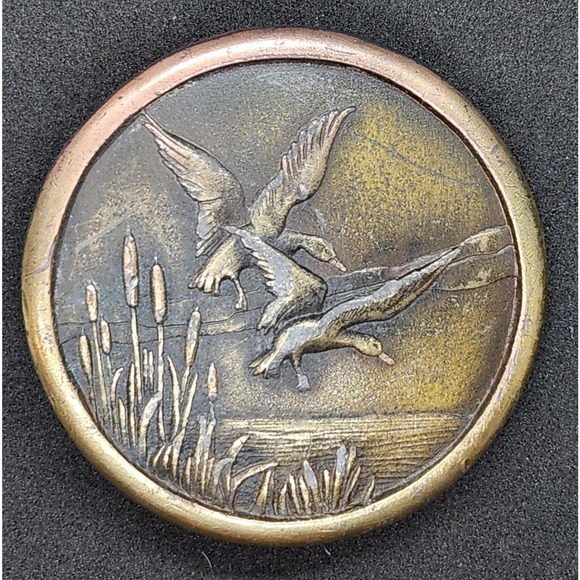 Vintage Belt Buckles - set of 3 - Picture 2 of 7